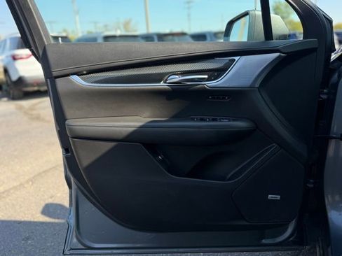 Used 2020 Cadillac XT6 Sport image 14