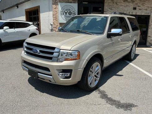 Used 2017 Ford Expedition EL Platinum RWD image 1