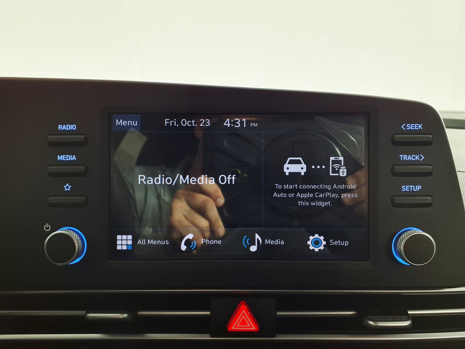 Certified 2026 Hyundai Elantra SE FWD image 18