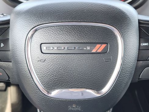 Used 2019 Dodge Challenger SXT image 35