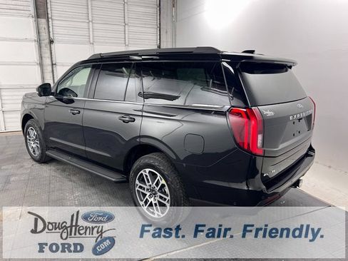 New 2025 Ford Expedition Active image 5