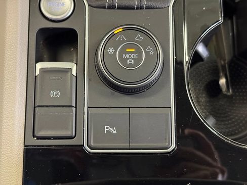 Used 2022 Volkswagen Atlas SE AWD/4WD image 55