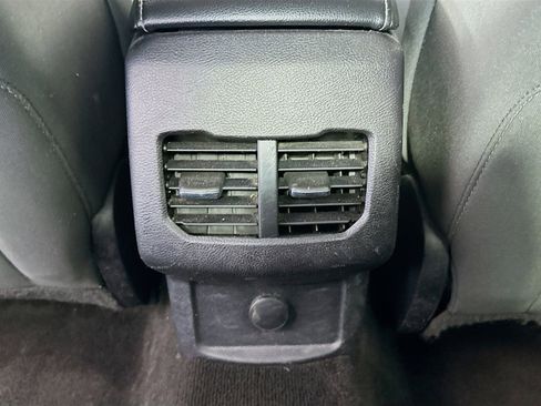Used 2020 Ford Fusion SE FWD image 24