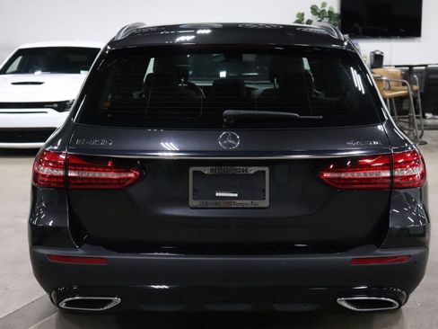 Used 2021 Mercedes-Benz E 450 4MATIC All-Terrain Wagon image 4