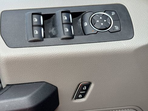 Used 2019 Ford F150 XL w/ Equipment Group 101A Mid RWD image 15