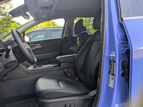 New 2026 Kia Sportage EX w/ EX Panorama Roof Package image 12