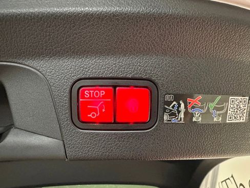 Used 2025 Mercedes-Benz GLE 53 AMG 4MATIC image 38