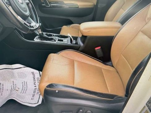 Used 2021 Kia Sportage SX image 3