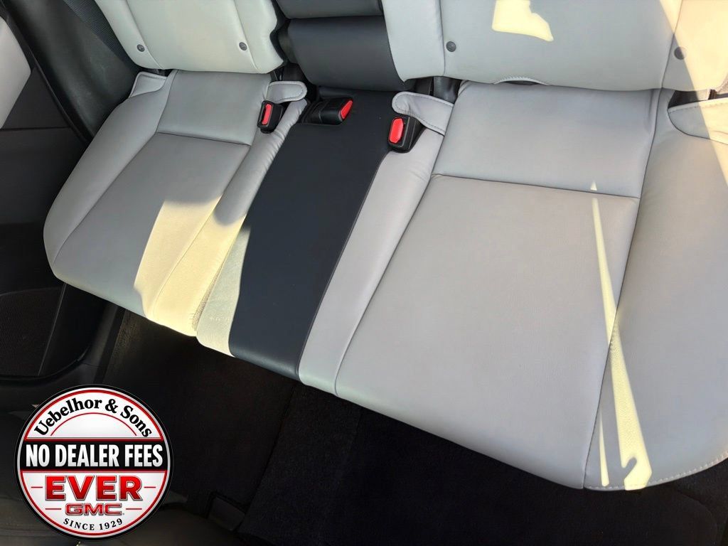 Used 2017 Toyota RAV4 Limited FWD image 19