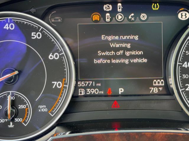 Used 2019 Bentley Bentayga AWD/4WD image 18