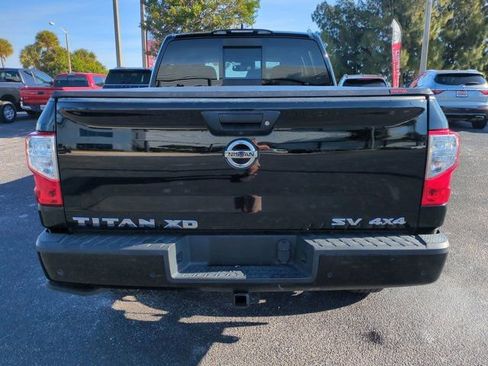 Certified 2022 Nissan Titan SV w/ SV Convenience Package AWD/4WD image 6