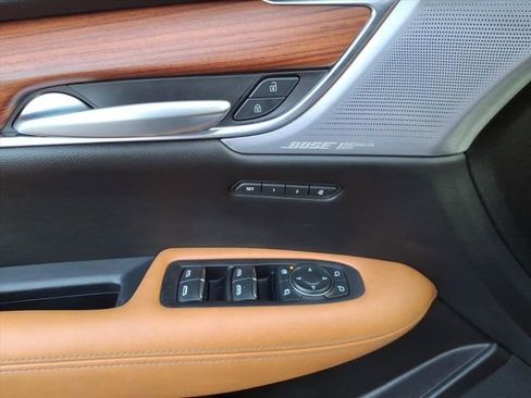 Used 2024 Cadillac XT5 Premium Luxury image 28