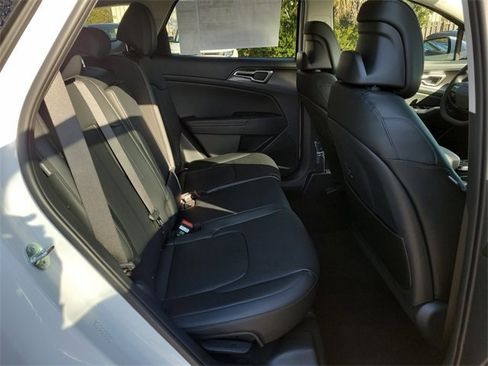New 2026 Kia Sportage EX image 12
