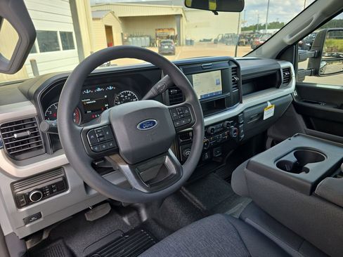 New 2026 Ford F350 XL w/ 360-Degree Camera Package image 23