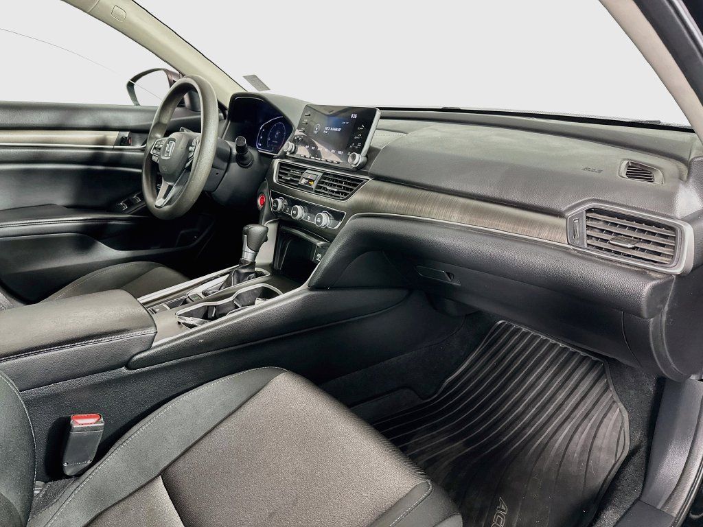 Used 2018 Honda Accord LX image 27