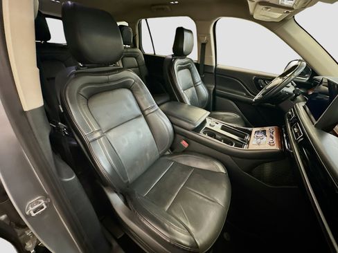 Used 2020 Lincoln Aviator Reserve w/ Elements Package Plus AWD/4WD image 34