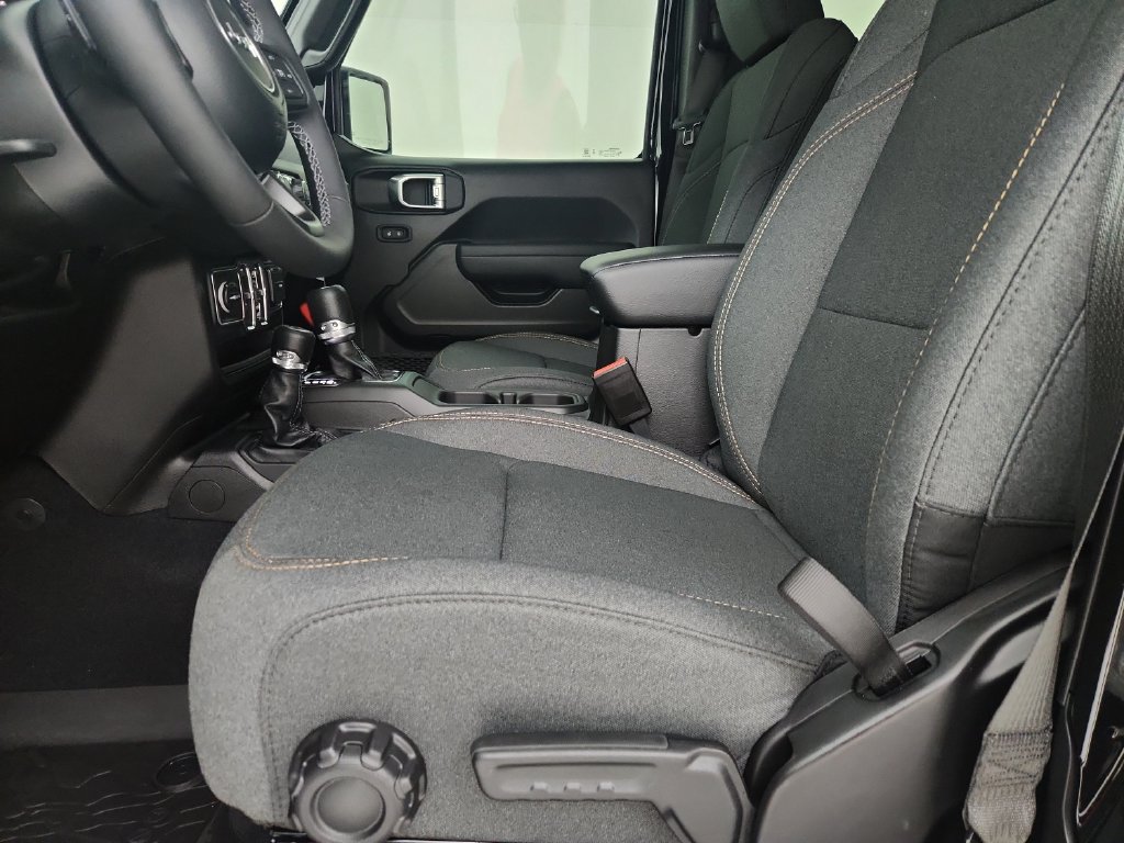 New 2026 Jeep Gladiator Sport AWD/4WD image 20