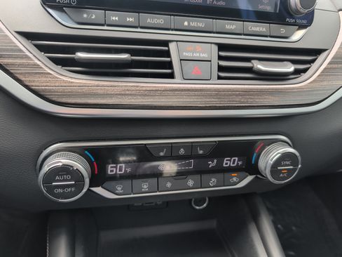 Used 2019 Nissan Altima 2.5 Platinum FWD image 29