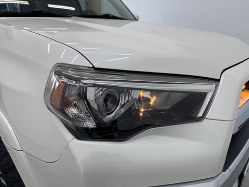 Used 2017 Toyota 4Runner Limited RWD image 34