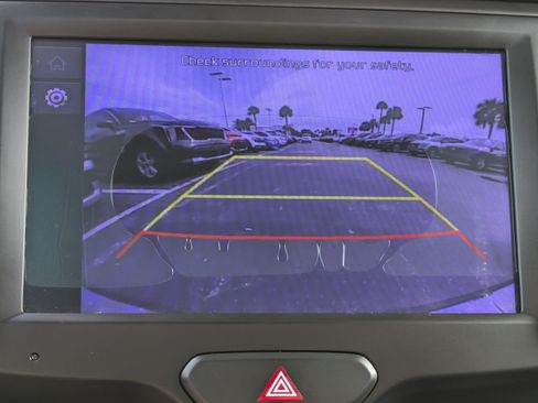 Certified 2023 Kia Soul LX w/ LX Technology Package FWD image 22