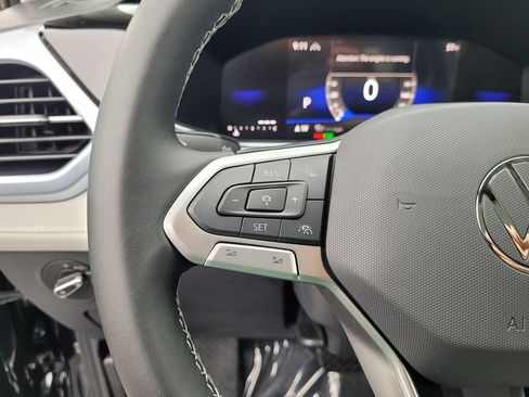 New 2026 Volkswagen Taos SE AWD/4WD image 21