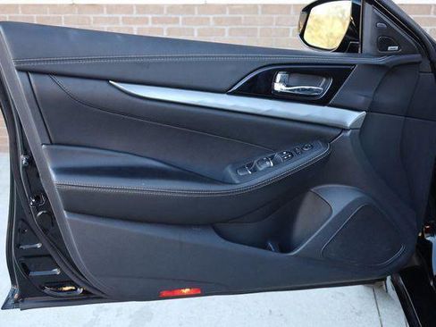Used 2020 Nissan Maxima 3.5 SL w/ Floor Mat Group FWD image 12