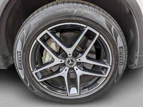 Used 2019 Mercedes-Benz GLC 300 4MATIC image 23