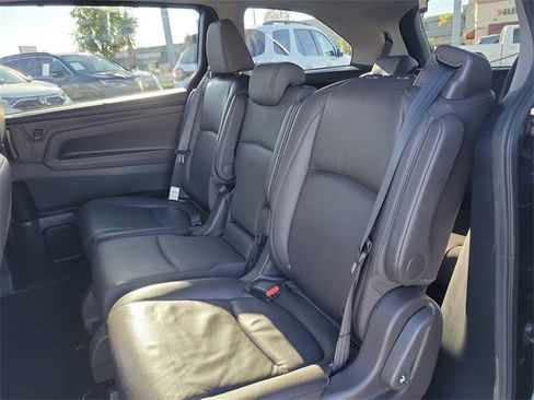 Certified 2018 Honda Odyssey EX-L image 14