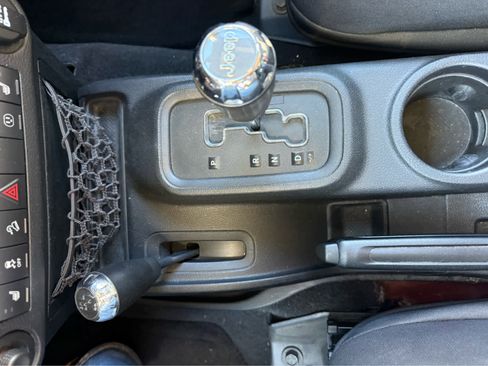 Used 2014 Jeep Wrangler Unlimited Sahara w/ Connectivity Group image 23