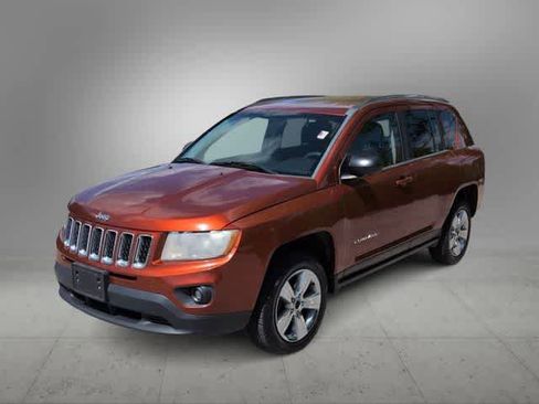 Used 2012 Jeep Compass Sport FWD image 4