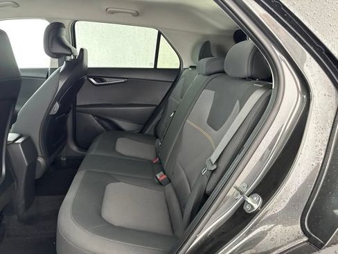 Certified 2025 Kia Niro LX FWD image 26