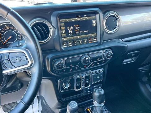 Certified 2021 Jeep Wrangler Unlimited Sahara image 15