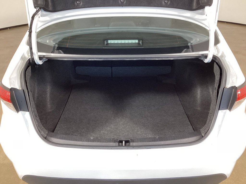 Used 2025 Toyota Corolla LE FWD image 27