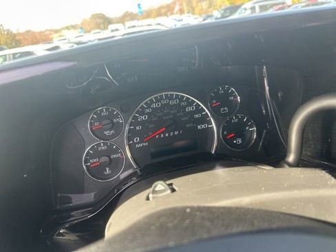 Used 2021 Chevrolet Express 2500 Explorer Van w/ Enhanced Convenience Package image 9