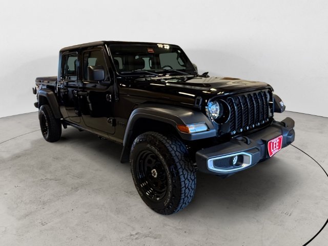 Used 2023 Jeep Gladiator Sport w/ Trailer Tow Package AWD/4WD image 8
