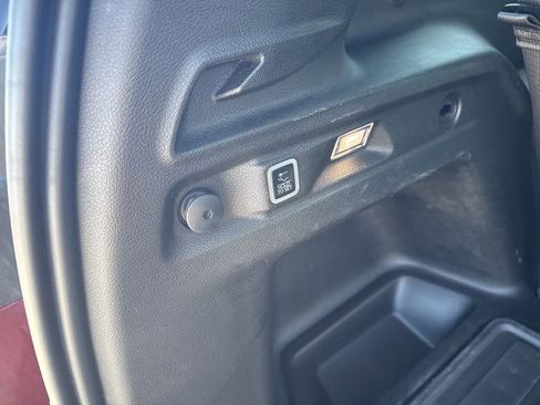 Used 2024 Jeep Grand Cherokee L Limited AWD/4WD image 44