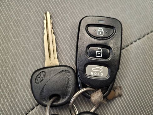 Used 2018 Hyundai Elantra SEL FWD image 32