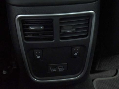 Used 2019 Dodge Charger SXT RWD image 23