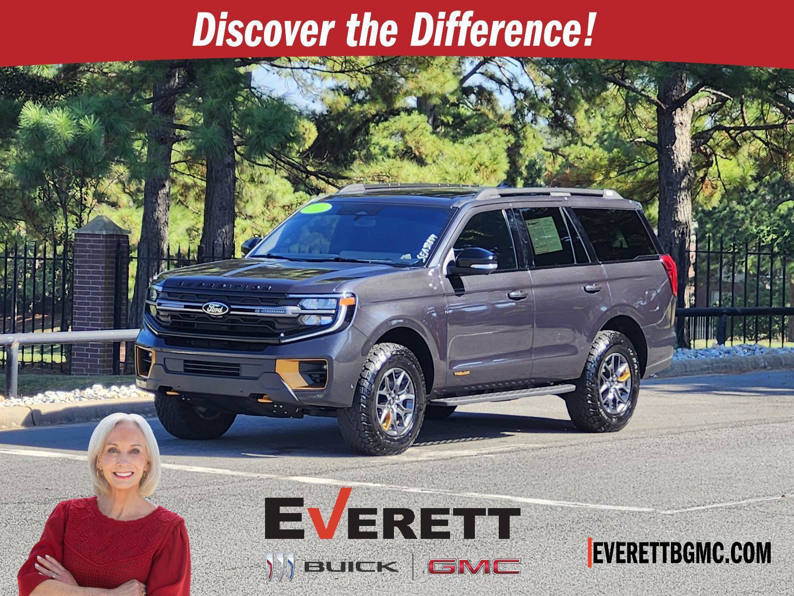 Used 2025 Ford Expedition Tremor AWD/4WD image 1