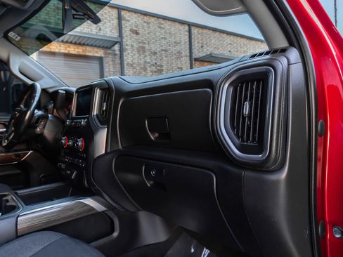 Used 2020 Chevrolet Silverado 2500 LT w/ Texas Edition image 30