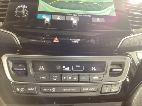 Used 2019 Honda Pilot Elite image 33