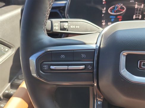 Used 2023 GMC Canyon AT4 w/ AT4 Premium Package image 27