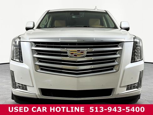Used 2016 Cadillac Escalade ESV Platinum AWD/4WD image 2