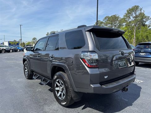 Used 2019 Toyota 4Runner SR5 image 6