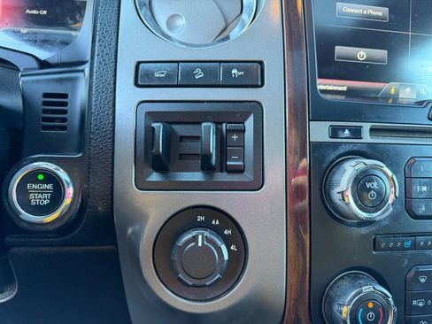 Used 2015 Ford Expedition EL Platinum image 17