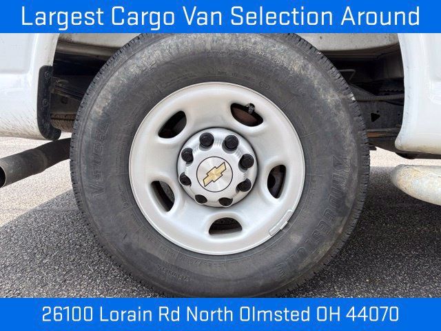 Used 2025 Chevrolet Express 2500 w/ Driver Convenience Package RWD image 18