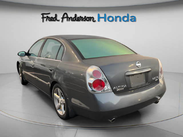 Used 2005 Nissan Altima 3.5 SE FWD image 5