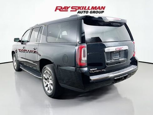 Used 2020 GMC Yukon XL Denali AWD/4WD image 5