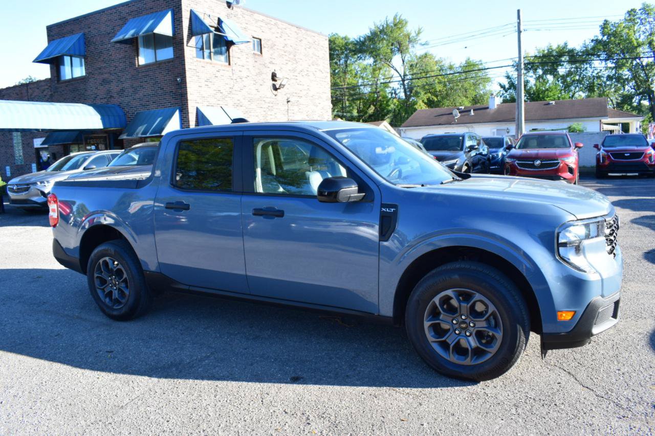 Used 2025 Ford Maverick XLT w/ XLT Luxury Package AWD/4WD image 6