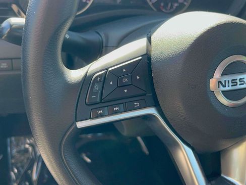 Used 2023 Nissan Sentra SV image 22